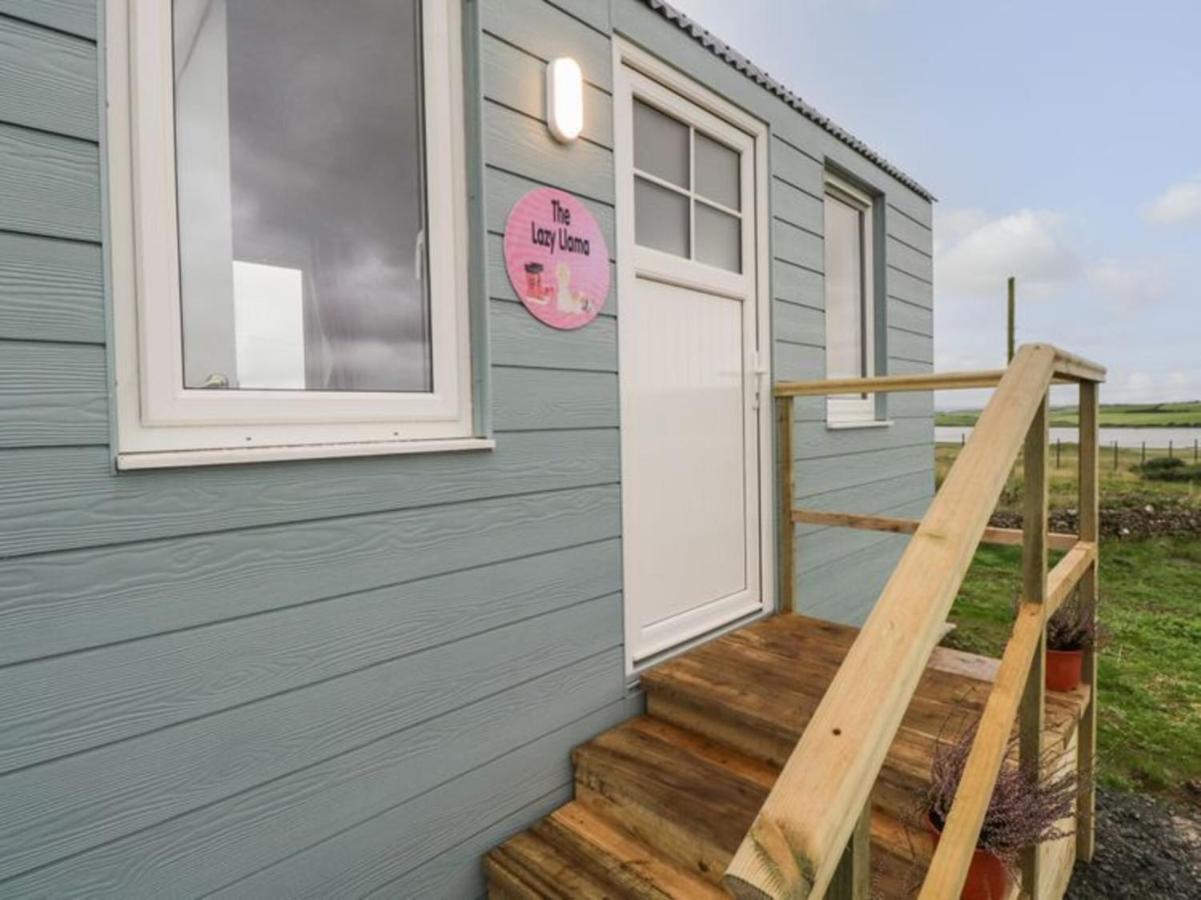 The Beautiful Lazy Llama Shepherd Hut Farm Stay Ballyshannon Εξωτερικό φωτογραφία